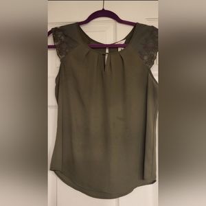 Candie's Shot Sleeve Green Blouse